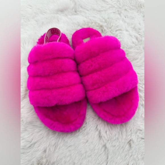 UGG‎ Oh Yeah platform girls slides size 3 sheepskin pink NWOT - Picture 1 of 11